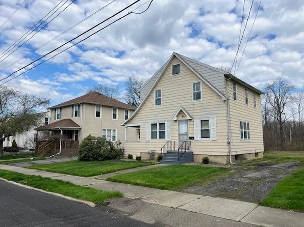 121 June St, Endicott, NY 13760