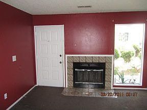 4th image of 2813 S Chester Ave