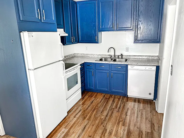 517 N 900 W — Photo 2