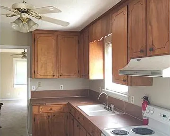 1193 Cardinal Dr — Photo 3