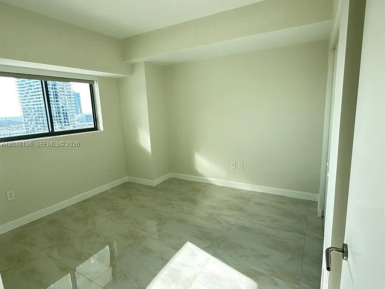 460 NE 28th St #1907 — Photo 10