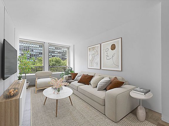 4th image of 330 E 33rd St APT 6N
