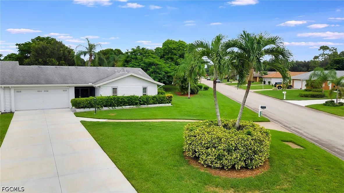 2 bed, 2.0 bath, 1737 sqft, $2,400 — Photo 2