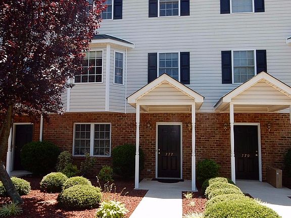 3rd image of 777 Wyndhurst Dr