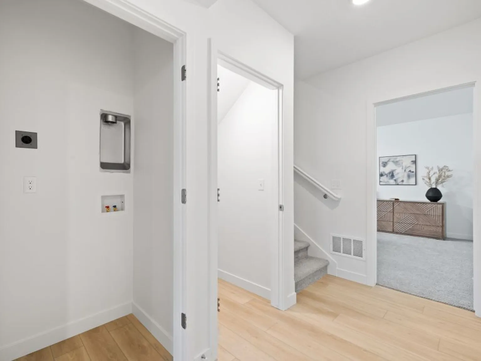Beautiful new construction. 1 bed, 1 bath basement — Photo 4