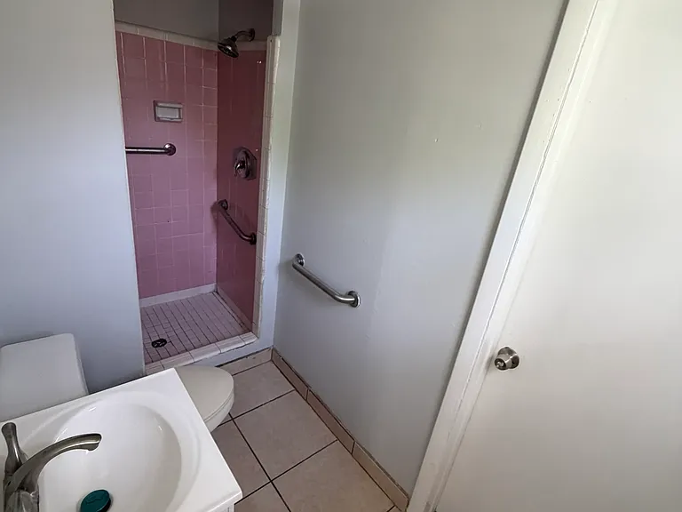 926 S F St #1 — Photo 3