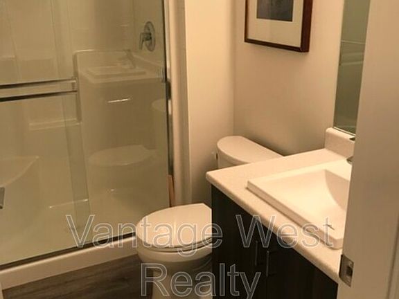 4th image of 695 Academy Way #216