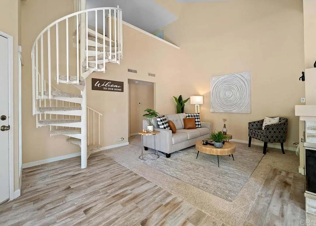 2 bed, 1114 sqft, $3,900 — Photo 3