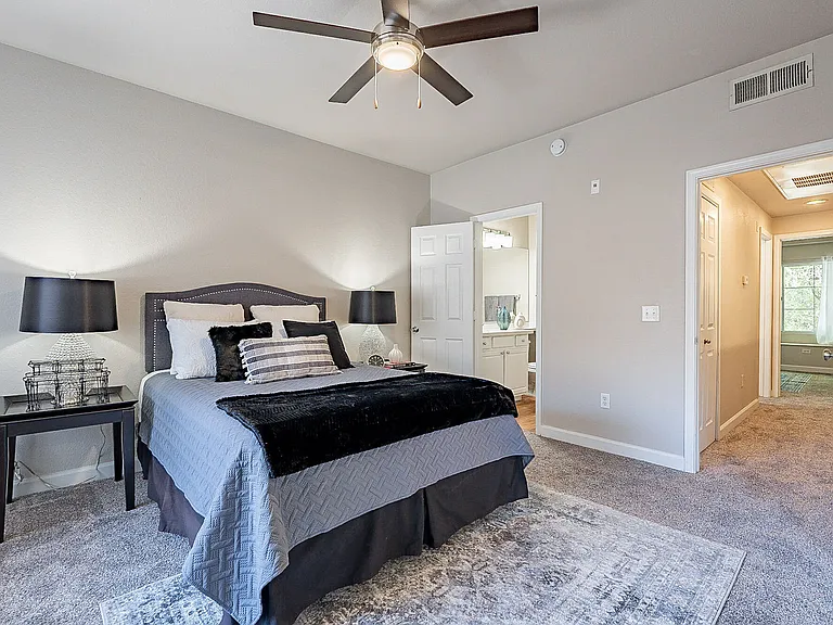 Palazzo Townhomes — Photo 32