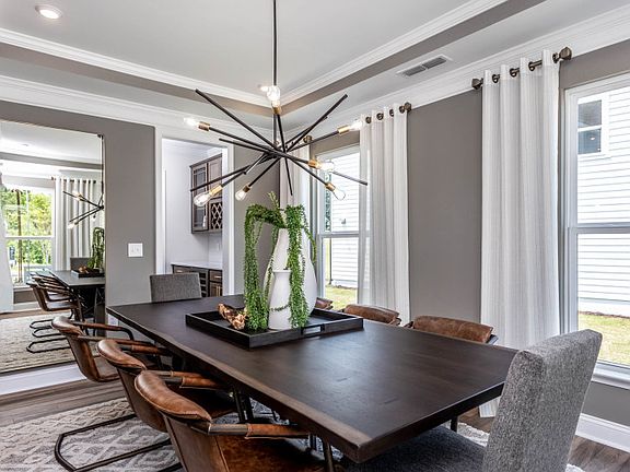 Spacious Traditional Dining Room