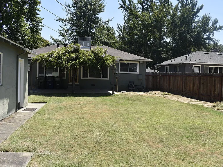 5311 Callister Ave — Photo 3