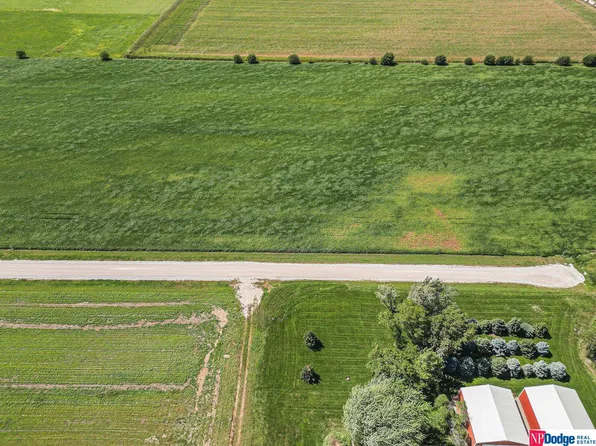 27108 Rainwood Rd, Valley, NE 68064