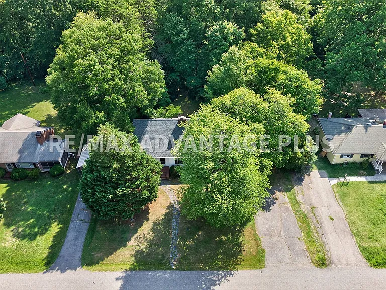 1004 Fourth Avenue Ext — Photo 42