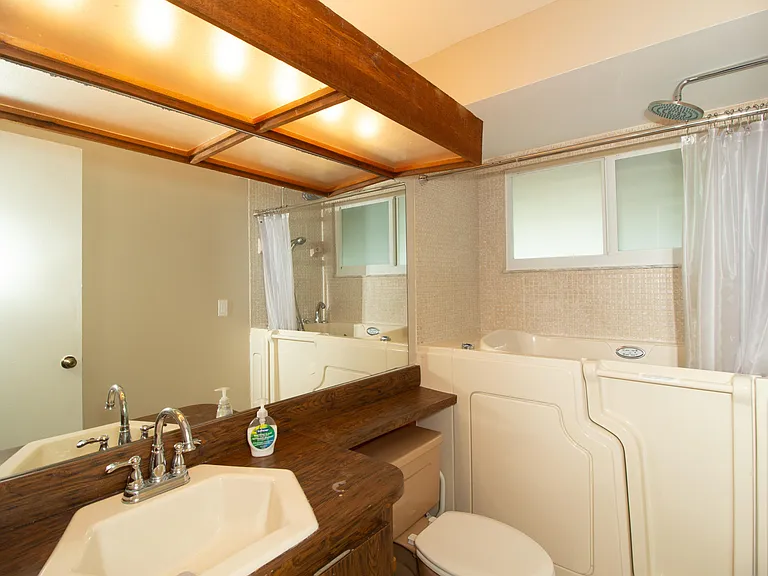 8321 SW 39th Ct — Photo 24
