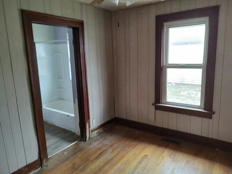 220 S Main St — Photo 7