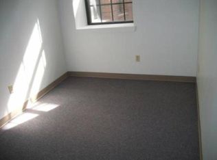 244 Lisbon St APT 7G, Lisbon, ME 04250