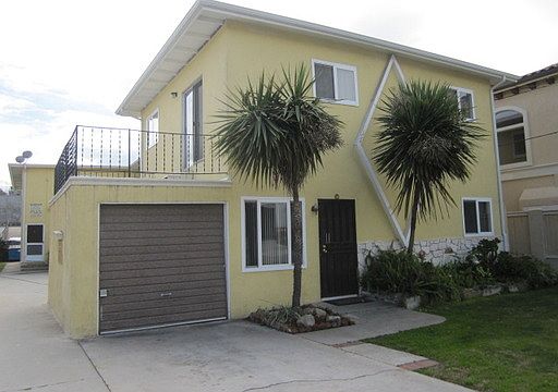 1st image of 2008 Carnegie Ln APT A