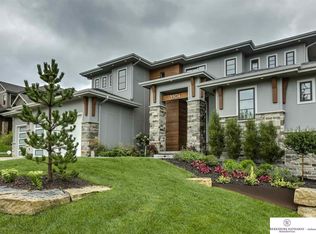 3304 S 186th St, Omaha, NE 68130