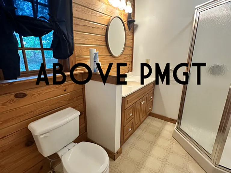 126 Lakeshore Dr — Photo 22