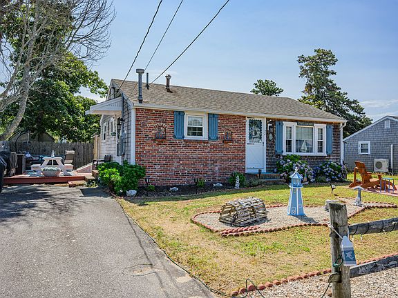 2nd image of 26 Wixon Road