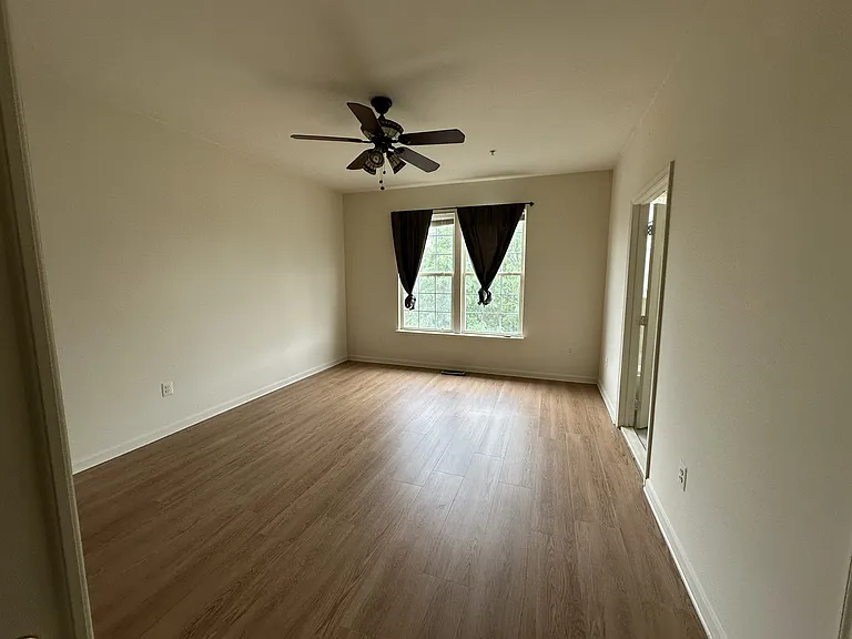 420 Redland Blvd #TOWNHOUSE — Photo 9