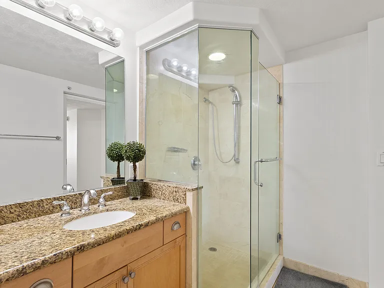 343 Hobron Ln #3102 — Photo 14