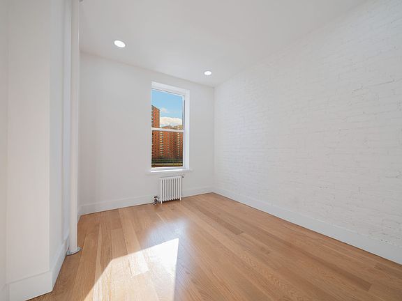 5th image of 3161 Broadway #4E