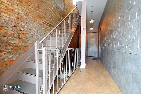 Rented by null | media 7