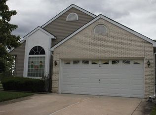 1 Trent Dr, Toms River, NJ 08757