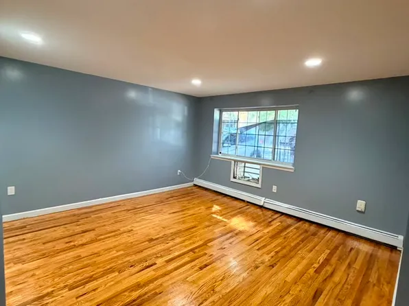 (undisclosed Address), Bronx, NY 10462