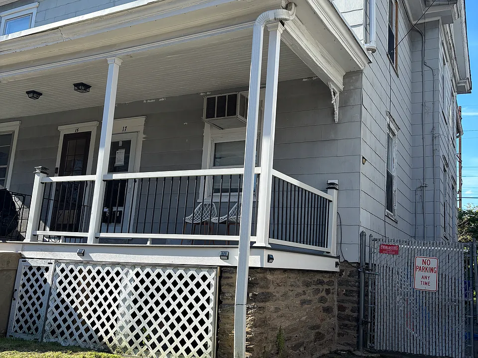 17 E Glenside Ave #1
