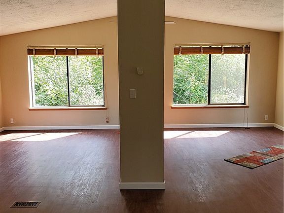 5th image of 31907 75th Avenue Ct S
