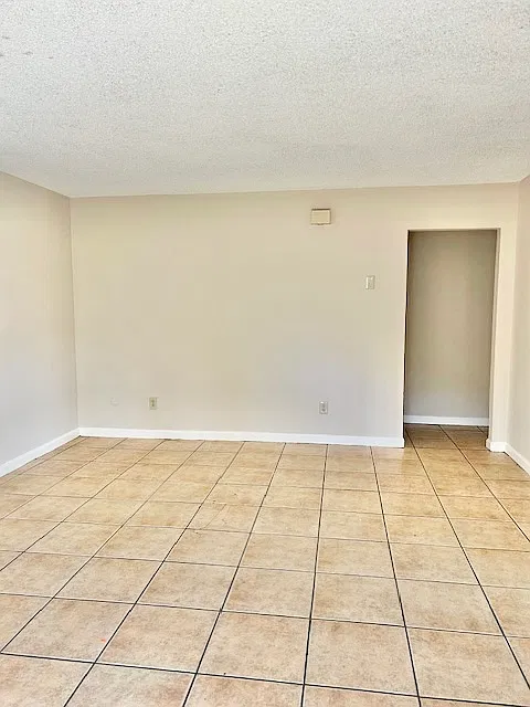 1 bed, 550 sqft, $1,525 — Photo 4