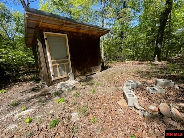 435 Zone Ridge Ln, Yellville, AR 72687