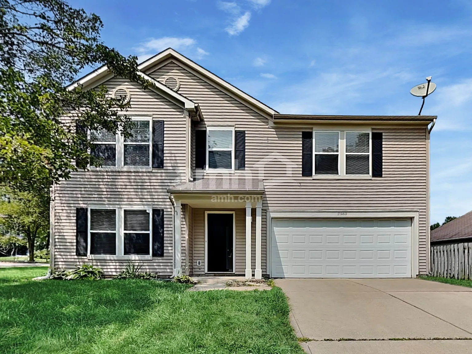 4 bed, 2.5 bath, 2334 sqft, $2,215 — Photo 1