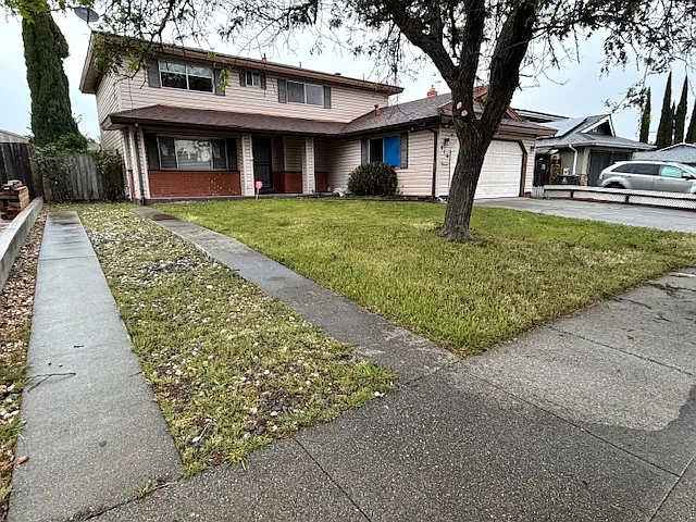 416 Dahlia St — Photo 13