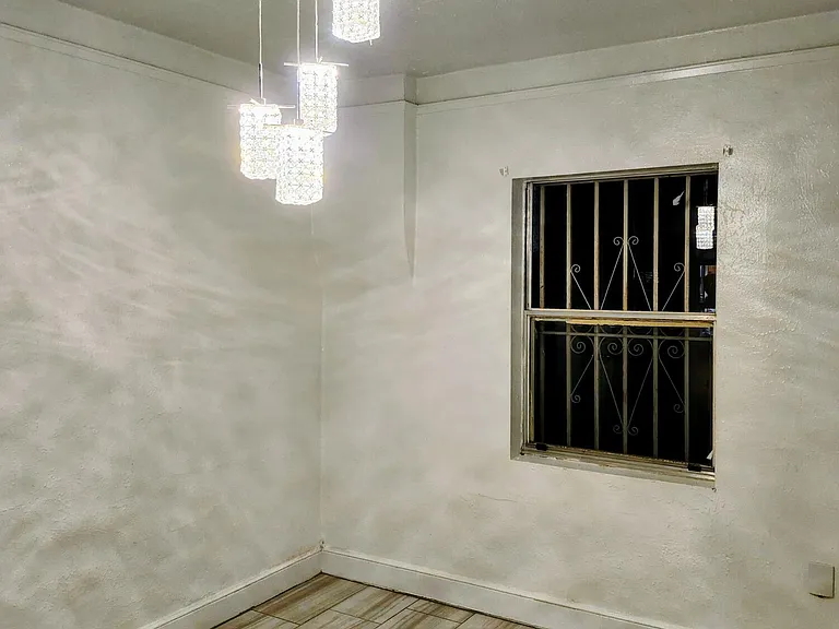 618 N Estrella St — Photo 29