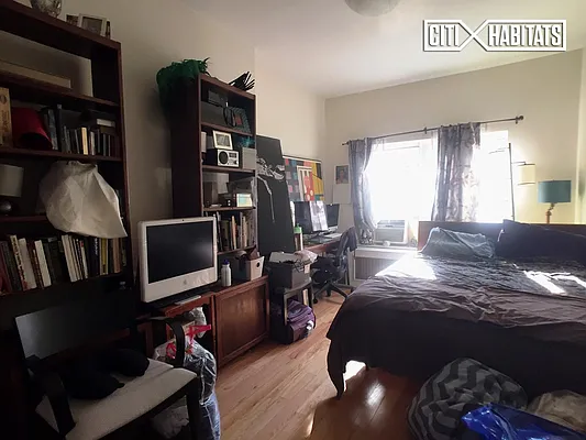 Rented by Citi Habitats | media 29