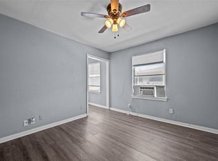 1919 McDuffie St APT 2, Houston, TX 77019