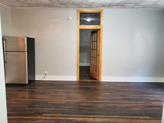5th image of 520 Lincoln Pl APT 2E