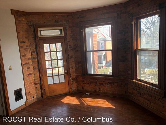 3rd image of 619 Oakwood Ave