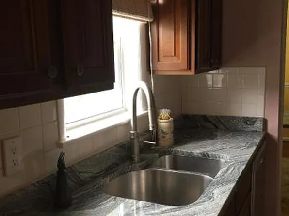 3530 Largo Ln, Annandale, VA 22003
