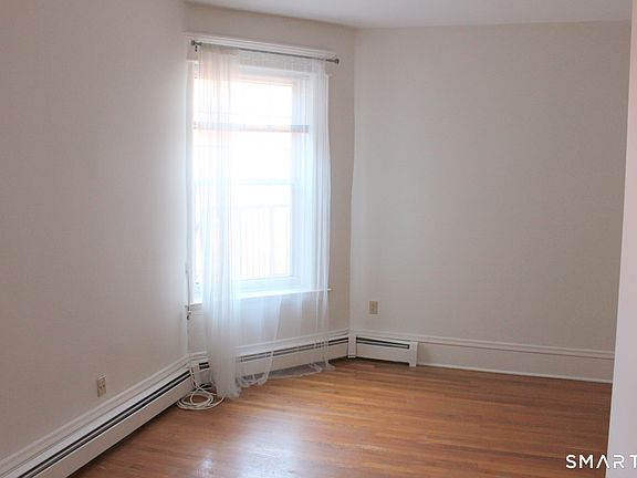 5th image of 548 Orange St APT 407