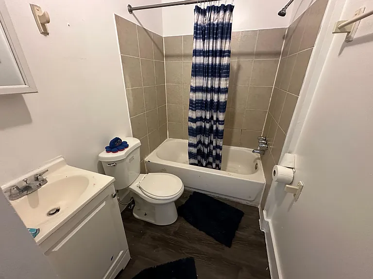 2351 N Park Ave #A3 — Photo 5