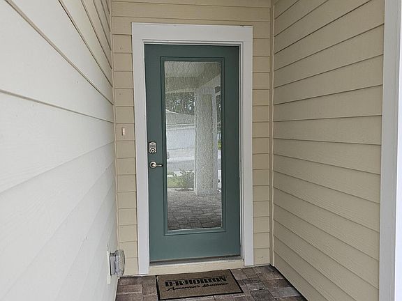 4th image of 156 GREENWOOD Drive