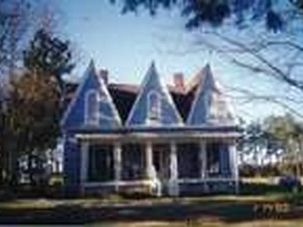 1045 Crawford St, Danielsville, GA 30633