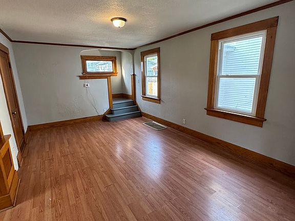 2nd image of 730 Drexel Ave