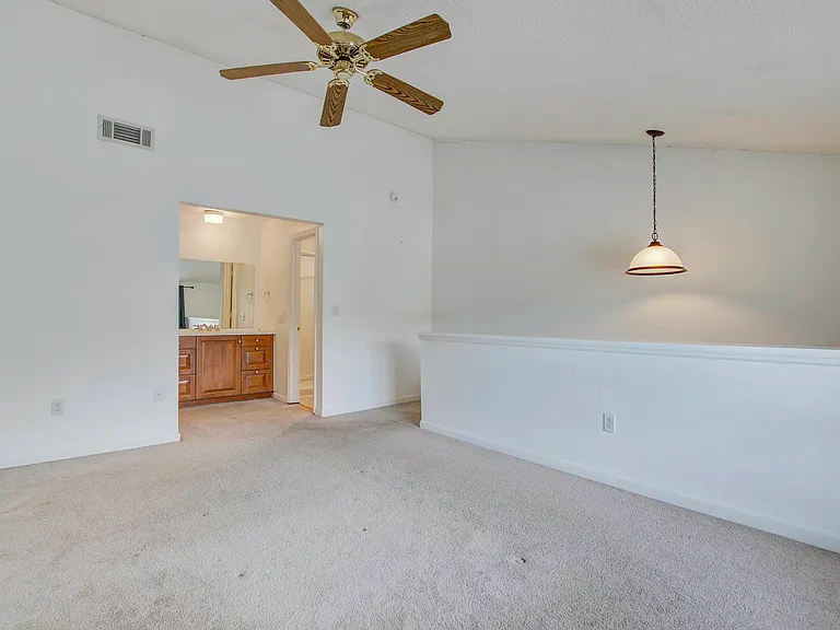 2494 Etiwan Ave — Photo 14