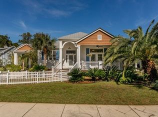 102 Carlisle Pl, St Simons Island, GA 31522