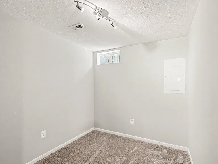 3395 Bountiful Ln — Photo 24
